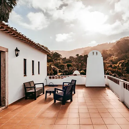 Oliveira's House By Gt House Sintra